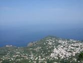 ソラーロ山から見たカプリ島と海